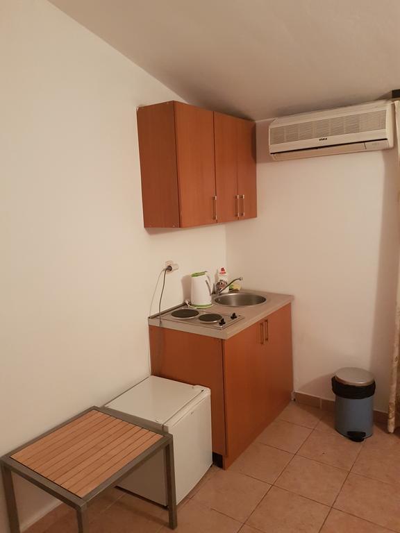 בודווה Apartments Andela מראה חיצוני תמונה